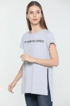 Baskılı Yan Yırtmaçlı T-shirt Gri