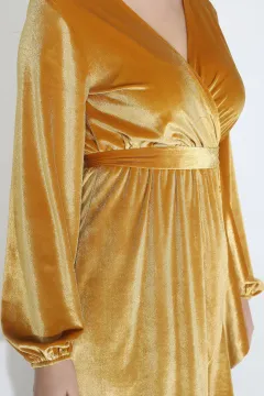 Anvelop Kuşaklı Kadife Elbise Hardal