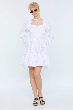 Kadın Likralı Puantiyeli Mini Elbise Beyaz