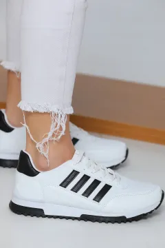 Kadın Bağcıklı Spor Ayakkabı Beyazsiyah