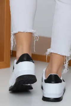 Kadın Bağcıklı Spor Ayakkabı Beyazsiyah