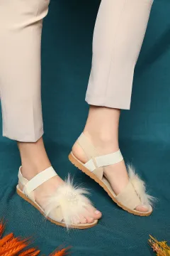 Boncuklu Kadın Sandalet Bej