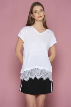 Etek Ucu Dantelli T-shirt Beyaz