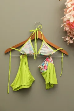 Kız Çocuk Üçgen Kesim Baskılı Etekli Bikini Takım Fıstık Yeşili
