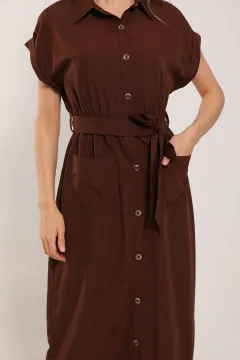 Kadın Boydan Düğmeli Cepli Kuşak Detaylı Elbise Kahve