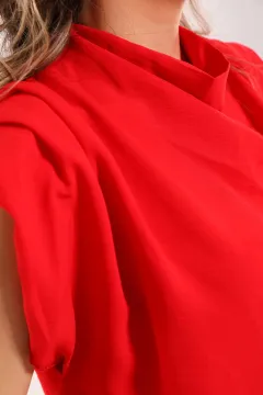 Kadın Degaje Yaka Omuz Vatkalı Pantolon Bluz İkili Takım Kırmızı