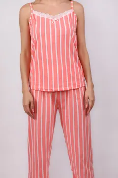 Kadın İnce Askılı Çizgi Desenli Pijama Takımı Somon