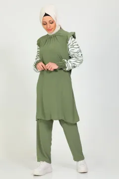 Kadın Kolları Zebra Desenli Pantolonlu Tesettür Takım Yeşil