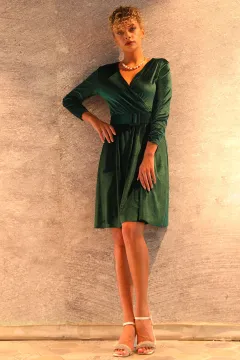 Kadın Kravuze Yaka Kemerli Kadife Abiye Elbise Yeşil