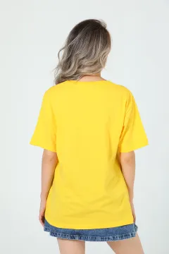 Kadın Likralı Bisiklet Yaka Baskılı Salaş T-shirt Sarı