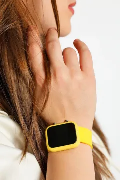Kadın Silikon Kordonlu Dijital Kol Saati Sarı