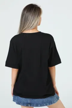 Kadın V Yaka Ön Baskılı Salaş T-shirt Siyah