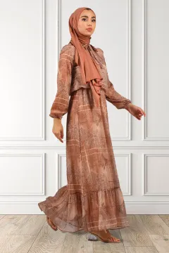 Kadın Yaka Bağlamalı Bel Lastikli Desenli Elbise Camel