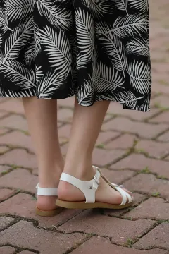 Kemerli Kadın Sandalet Beyaz
