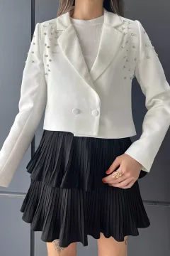 Ön Düğme Detaylı Taş İşlemeli Kadın Kısa Blazer Ceket Beyaz