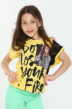 Kız Çocuk Likralı Bisiklet Yaka Bel Detaylı Baskılı T-shirt Sarı
