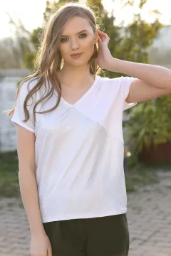 V Yaka T-shirt Beyaz