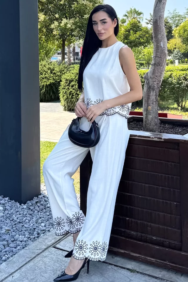Gülseli İşlemeli Bluz Pantolon İkili Takım - 1