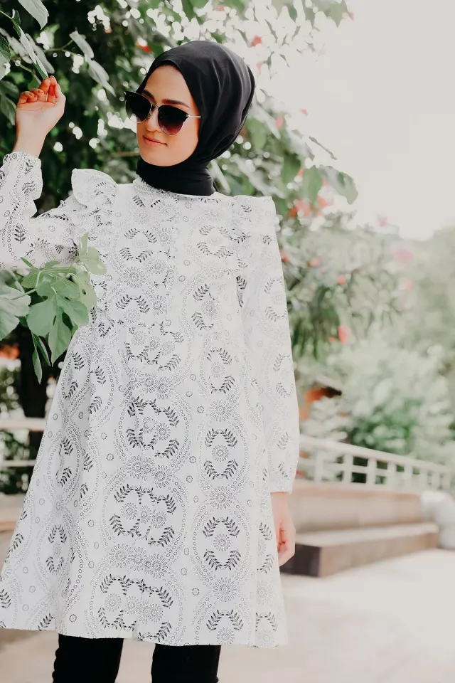 Kadın Modest Desenli Tesettür Tunik Beyaz