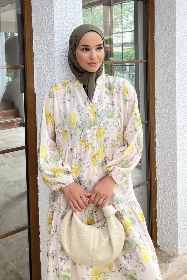 Bilek Lastikli Ön Düğme Detaylı Desenli Yazlık Tesettür Elbise - 2