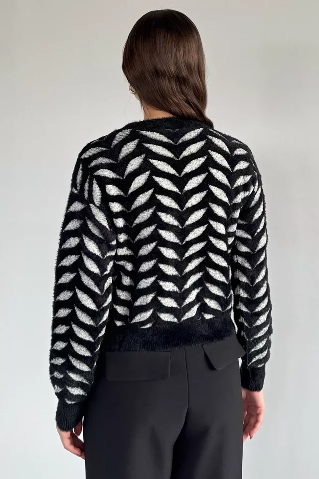 Bisiklet Yaka Desenli Yumoş İplik Croptop Kadın Triko Kazak