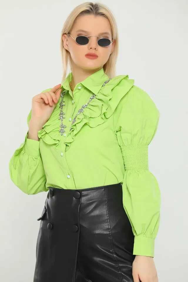 Kadın Yakası Taşlı Fırfırlı Gömlek Fıstık Yeşili