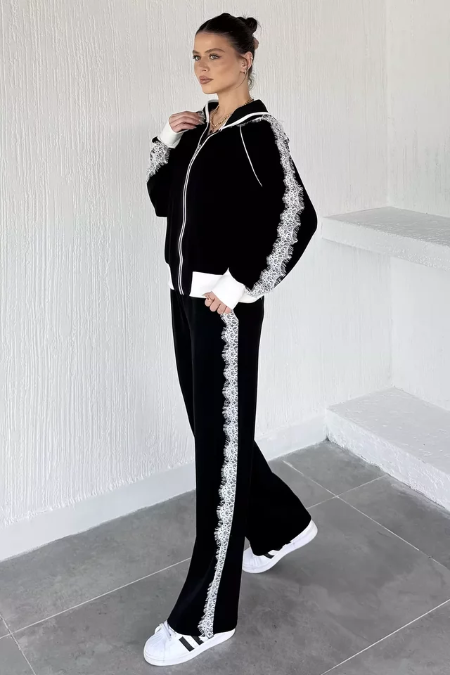 Siyah