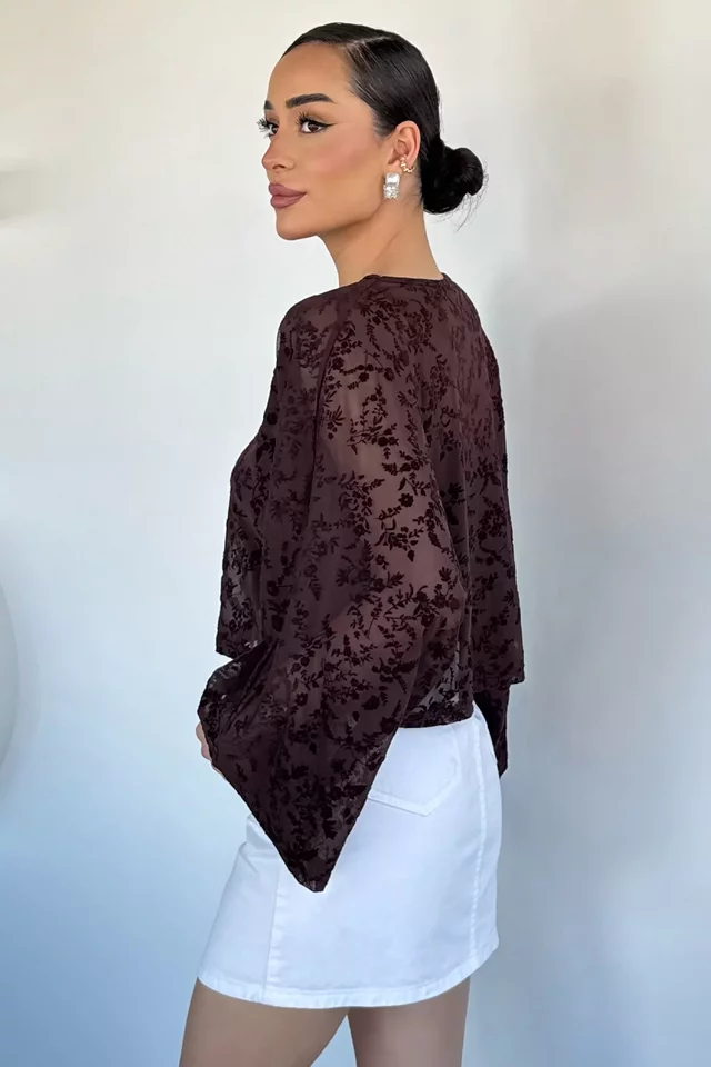 Gülseli Kadın Giyilebilir İç Astarlı Güpürlü Bluz