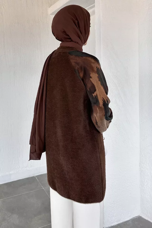 Gülseli Kol Desenli İpek Kübra Kumaş Tesettür Triko Tunik