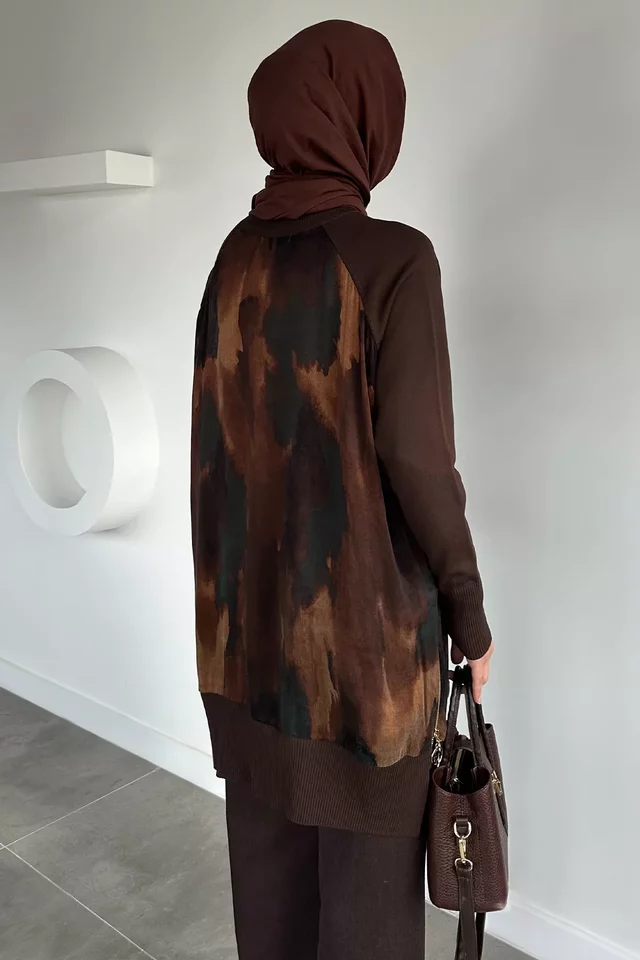 Gülseli Yan Fermuar Detaylı İpek Kübra Kumaş Tesettür Triko Tunik
