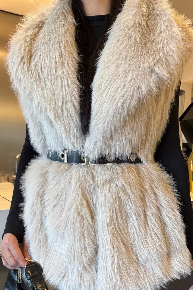 Kadın İç Astarlı Sakallı Kürklü Yelek (s-m-l-xl Beden Uyumludur.)