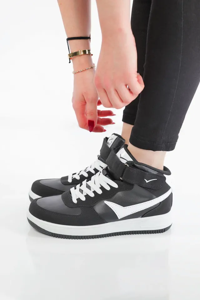 Kadın Bağcıklı Çırtçırtlı Spor Ayakkabı Siyah