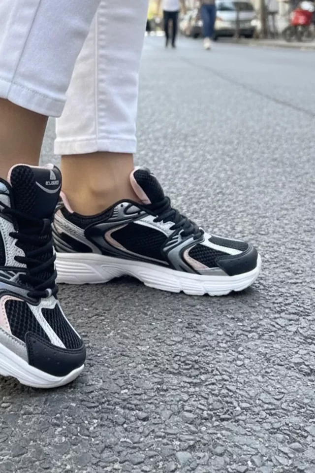 Kadın Bağcıklı Spor Ayakkabı