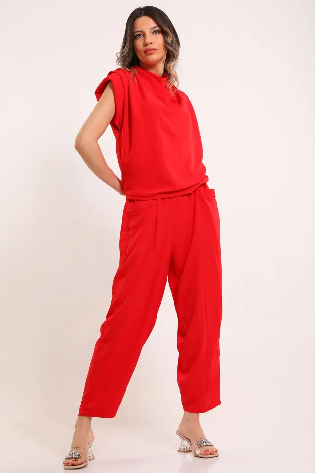 Kadın Degaje Yaka Omuz Vatkalı Pantolon Bluz İkili Takım Kırmızı