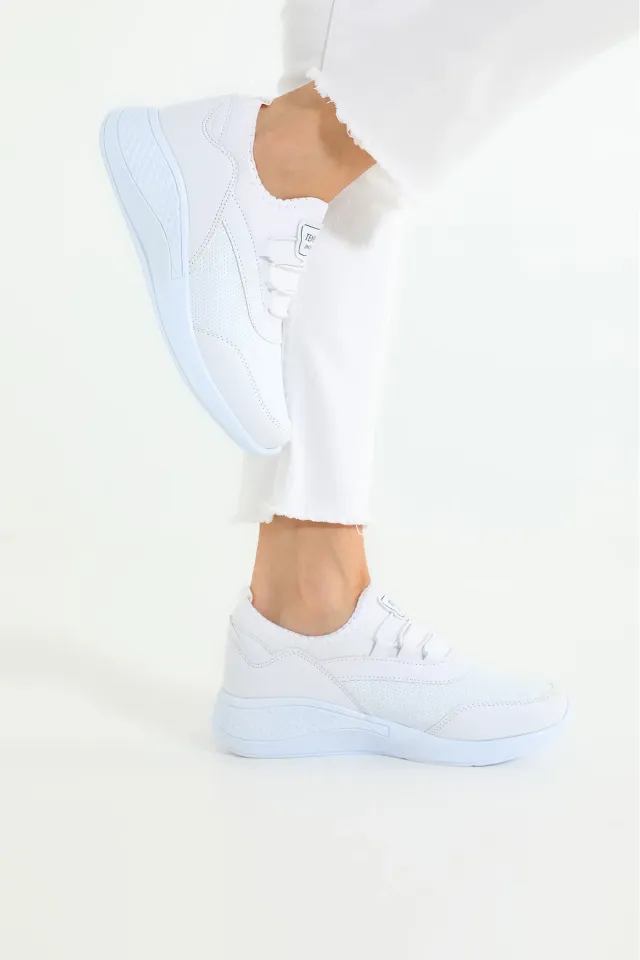 Kadın Dolgu Taban Lastik Bağcıklı Spor Ayakkabı Beyaz
