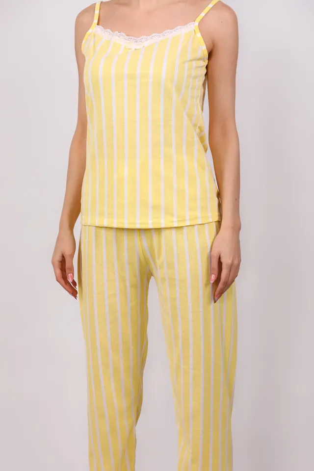 Kadın İnce Askılı Çizgi Desenli Pijama Takımı Sarı