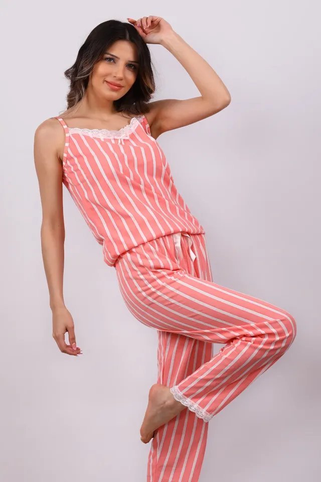 Kadın İnce Askılı Çizgi Desenli Pijama Takımı Somon