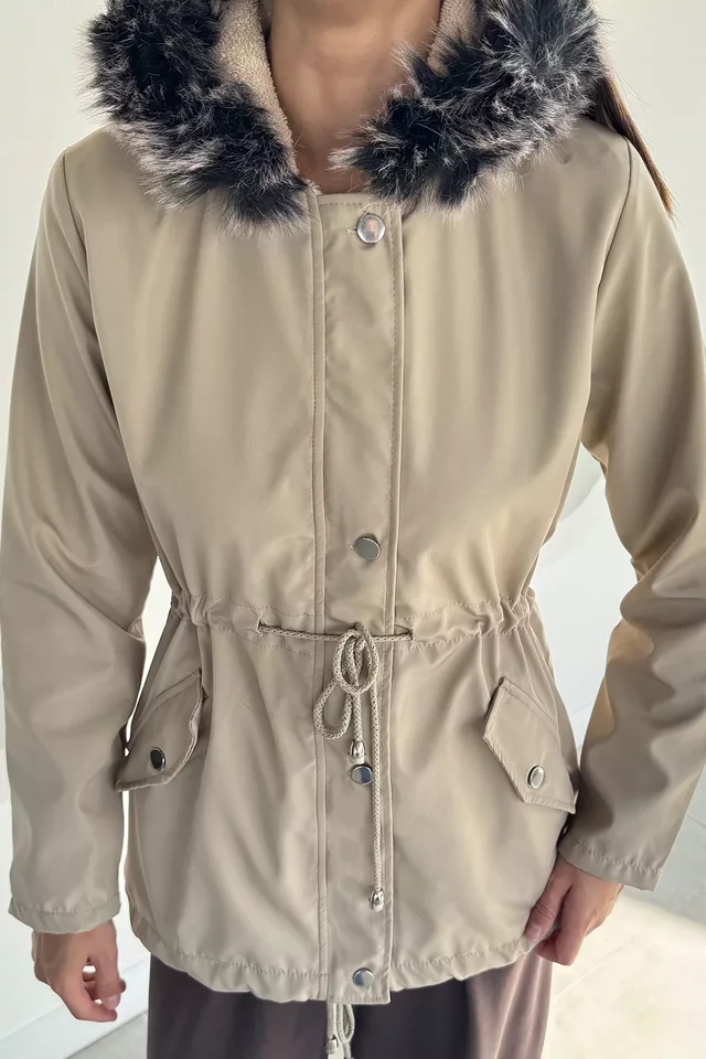 Kadın Kapüşonlu İçi Peluş Mont