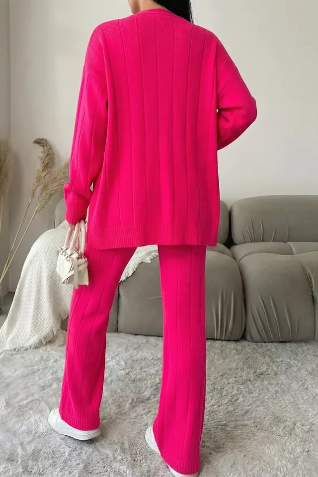 Kadın Ön Düğmeli Kendinden Çizgi Desenli Triko Hırka Pantolon İkili Takım