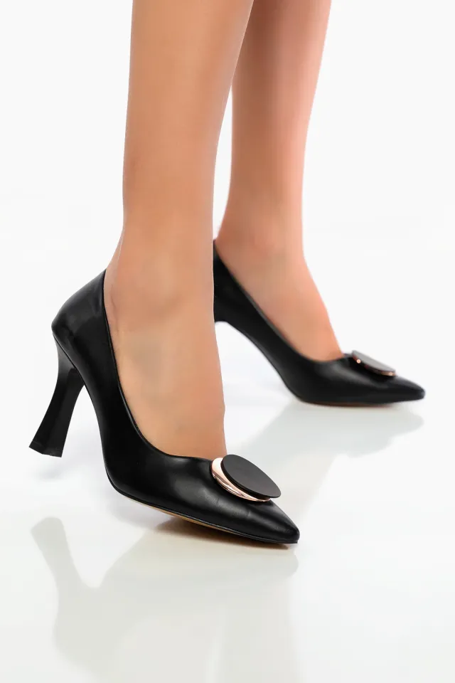 Kadın Ön Tokalı Kadeh Topuklu Ayakkabı Siyah