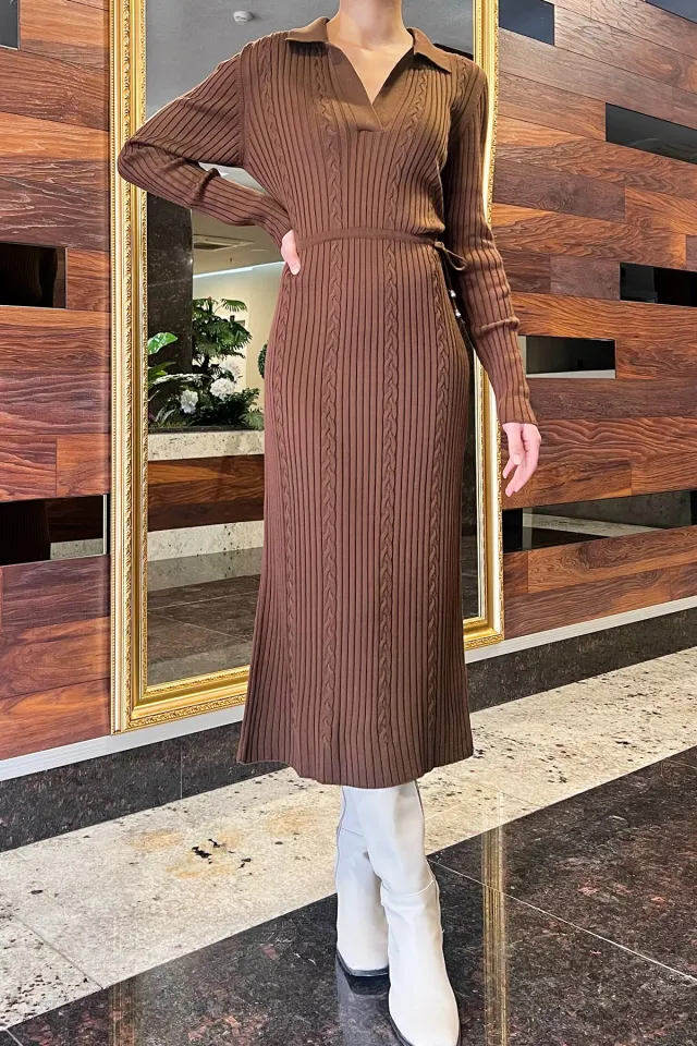 Kadın Polo Yaka Bel Bağlamalı Uzun Triko Elbise Kahve