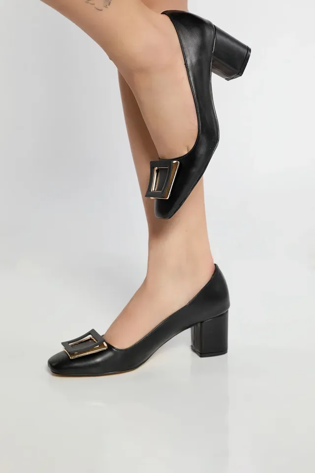 Kadın Tokalı Topuklu Ayakkabı Siyah