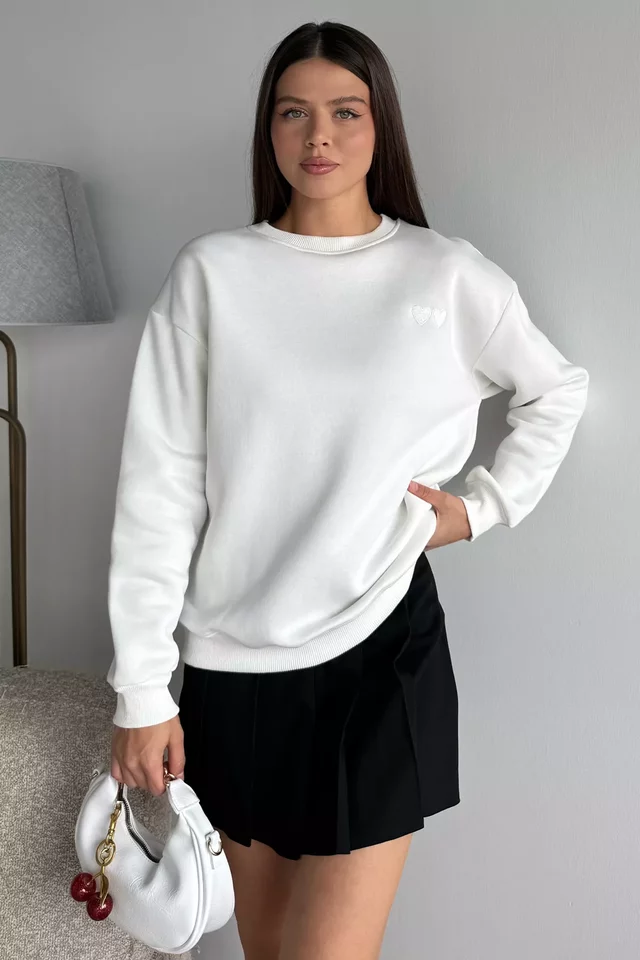 Kalp Nakışlı Üç İplik Şardonlu Kadın Sweatshirt - 1