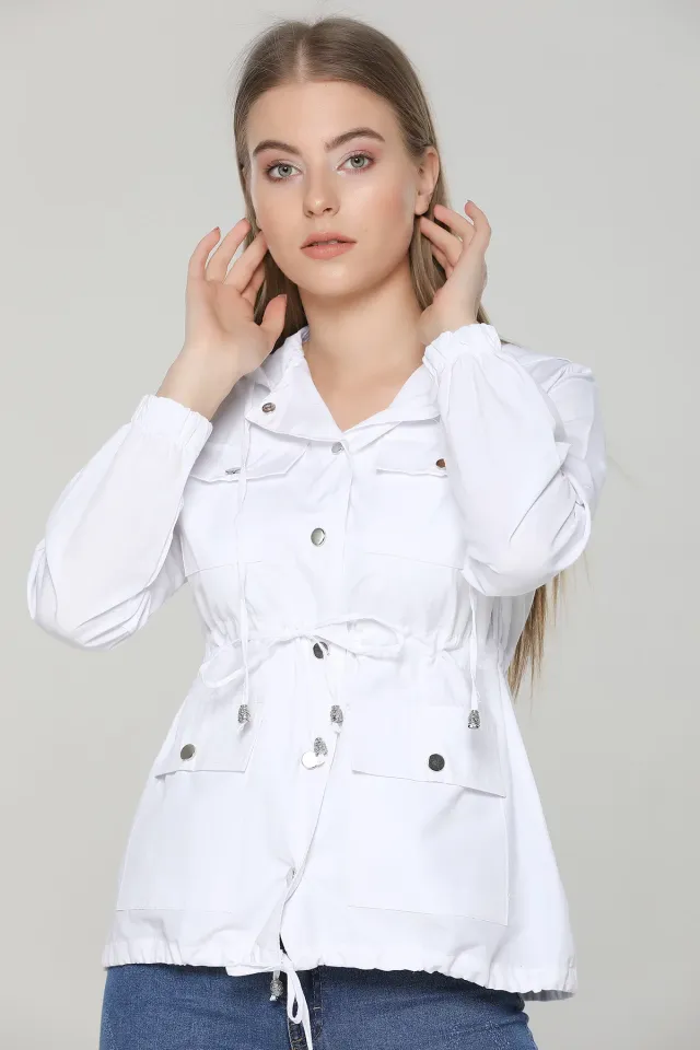 Kapüşonlu Çıtçıtlı Ceket Beyaz