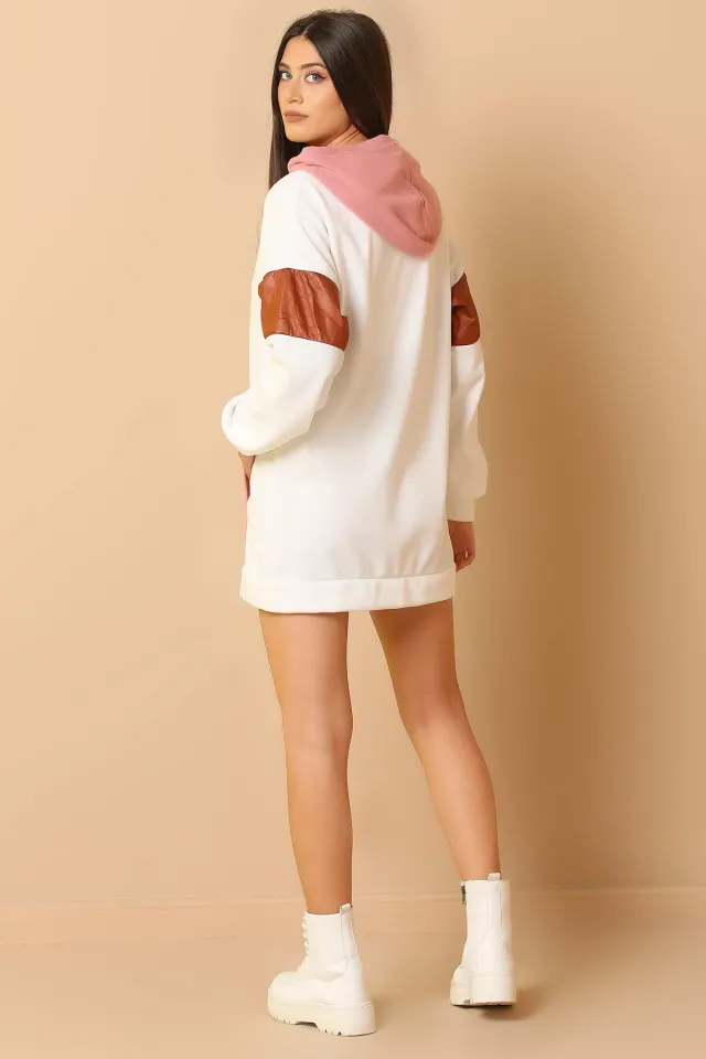 Kapüşonlu Ön Cepli Kolları Deri Detaylı Kadın Sweatshirt Beyaz
