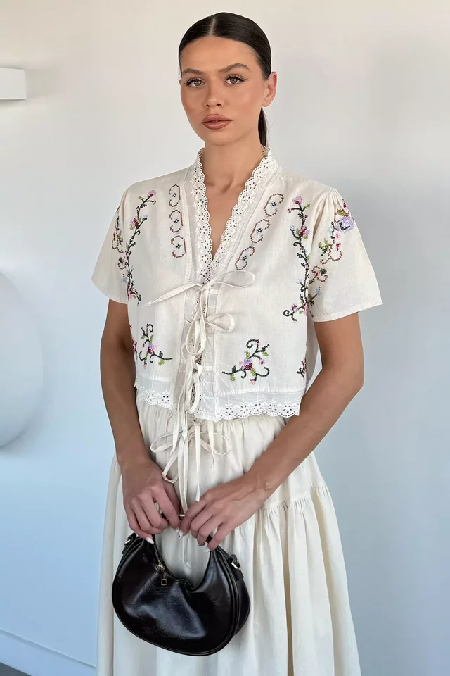 Nakışlı Bluz Etek Kombinli İkili Takım