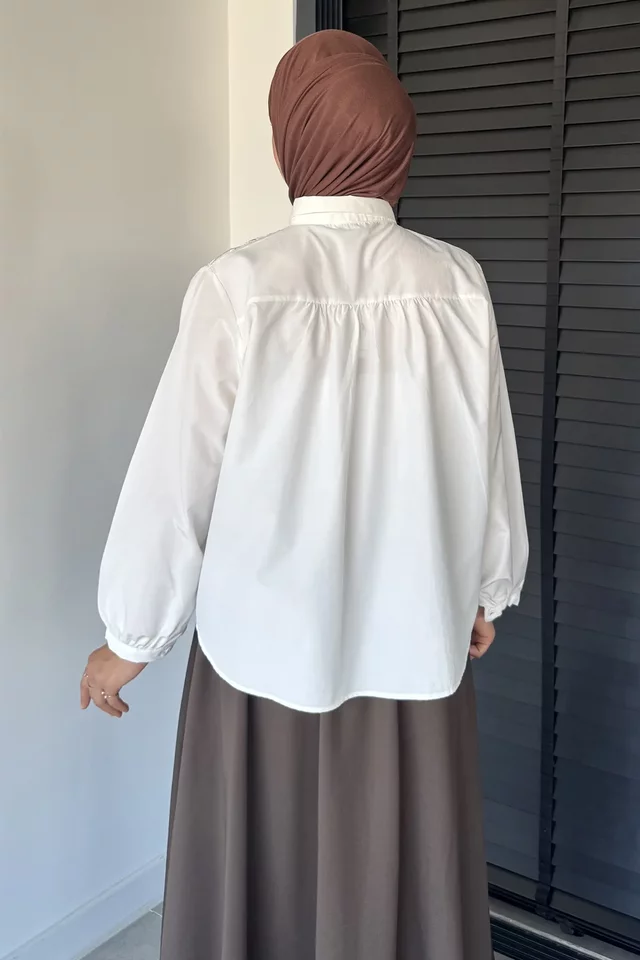 Nakış İşlemeli Uzun Kol Tesettür Gömlek