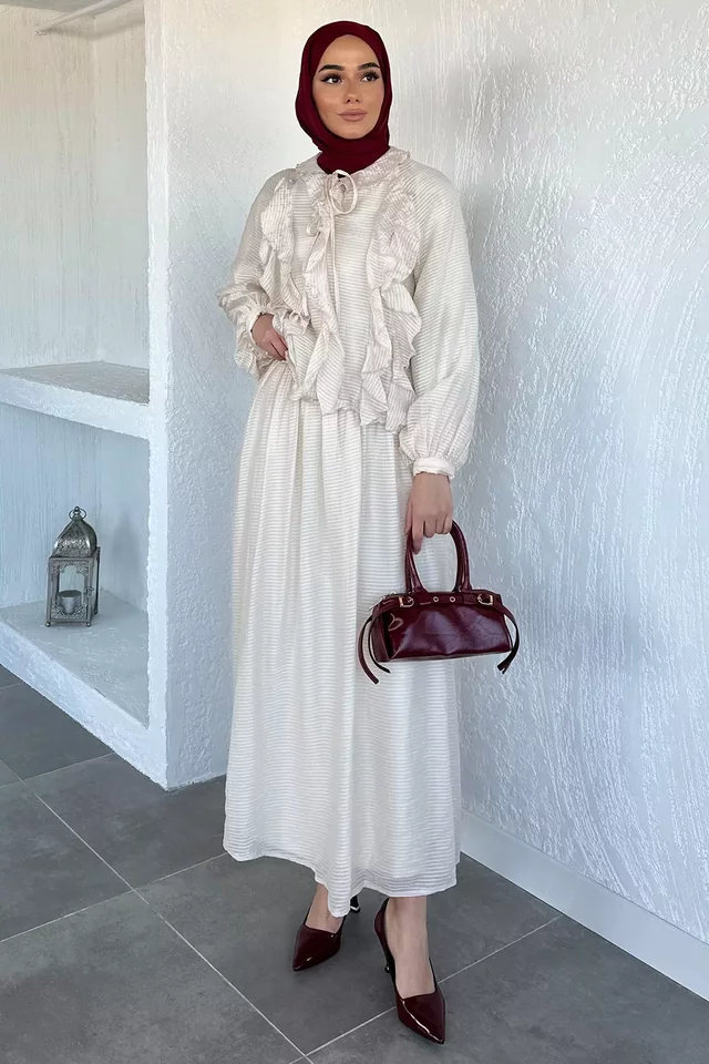 Ön Fırfırlı Etek Bluz Kombinli Tesettür İkili Takım - 1
