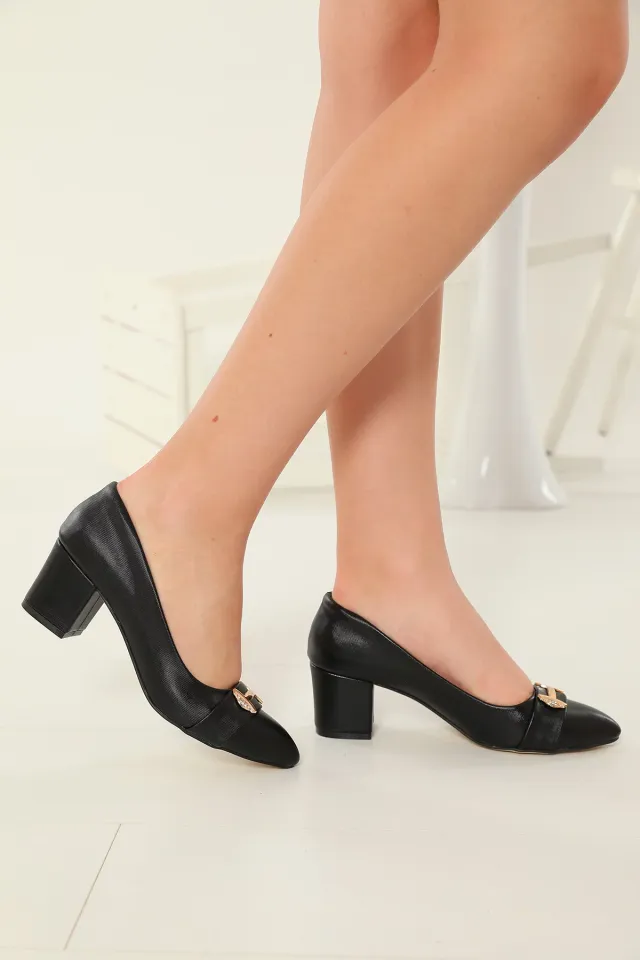 Kadın Sivri Burun Kalın Topuklu Ayakkabı Siyah