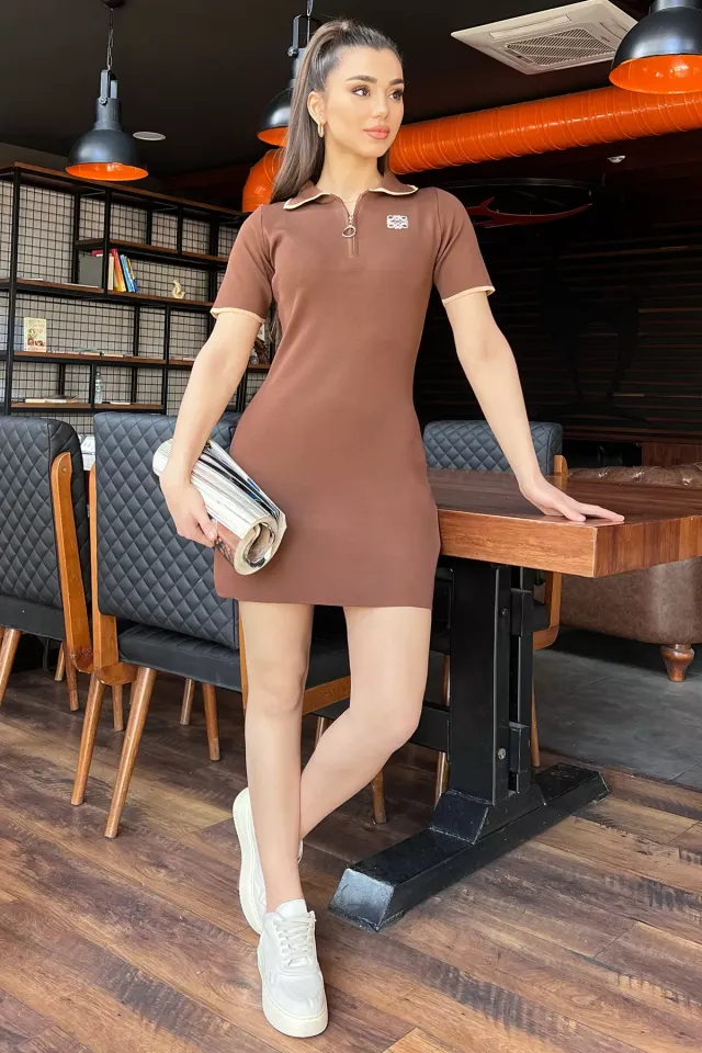 Yarım Fermuarlı Polo Yaka Nakış Detaylı Kadın Triko Elbise Kahve